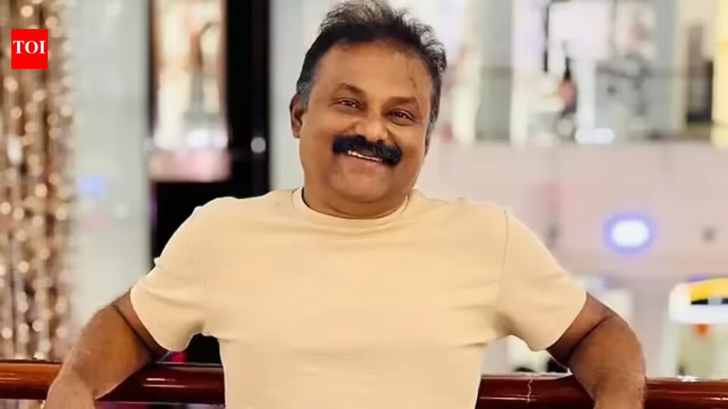 मलयालम अभिनेता रियाज़ पठान कार दुर्घटना में घायल; थेनी मलयालम मूवी न्यूज़ में वाहन डिवाइडर से टकरा गया