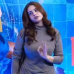 आयशा खान ने स्कूल के पत्रकारों से तस्वीरें लेने के लिए पीछे मुड़ने के लिए कहा: ‘आप इज्जत भी खुद कमाएंगे, और खुद ही गवाएंगे’ |