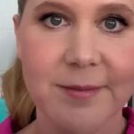 क्रिस फिशर से अलग होने के बाद एमी शूमर इस वैलेंटाइन पर पूरी तरह आत्म-प्रेम पर केंद्रित हैं; ‘क्राईंग कॉर्नर’ में शेयर की सेल्फी |