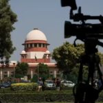 सबरीमाला मामला: धार्मिक स्थलों पर महिलाओं के खिलाफ भेदभाव की याचिका पर सुनवाई करेगी 9 जजों की SC बेंच 4 सबरीमाला मामला: धार्मिक स्थलों पर महिलाओं के खिलाफ भेदभाव की याचिका पर सुनवाई करेगी 9 जजों की SC बेंच