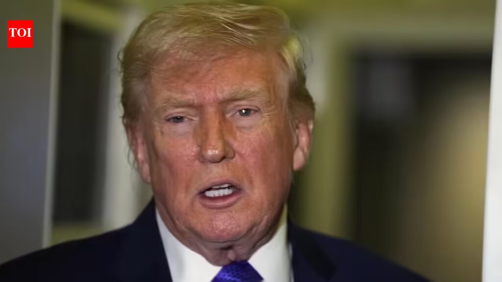 ‘छिपाने के लिए कुछ भी नहीं’: ट्रम्प ने एपस्टीन लिंक के दावों का जवाब दिया; हिलेरी क्लिंटन पर कटाक्ष किया