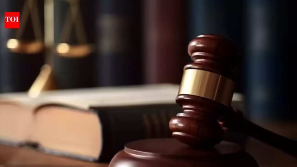 यूपी के पूर्व जूनियर इंजीनियर की पत्नी का 33 लड़कों ने यौन शोषण किया, उनके वीडियो बेचने के कारण उसकी मौत हो गई 7 यूपी के पूर्व जूनियर इंजीनियर की पत्नी का 33 लड़कों ने यौन शोषण किया, उनके वीडियो बेचने के कारण उसकी मौत हो गई