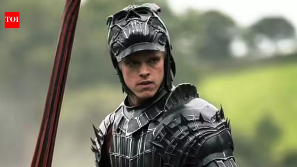 ‘ए नाइट ऑफ द सेवेन किंगडम्स’ के स्टार फिन बेनेट प्रिंस आर्यन टारगैरियन्स की भूमिका निभाने पर: ‘गेम ऑफ थ्रोन्स’ के पात्र ऐसे लिखे गए हैं जैसे कि वे इतिहास की किताबों में दर्ज हो जाएंगे |