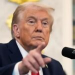 ‘देश अमेरिका को धोखा दे रहे हैं’: सुप्रीम कोर्ट के झटके के बाद ट्रम्प ने वैश्विक टैरिफ 15% तक बढ़ाया