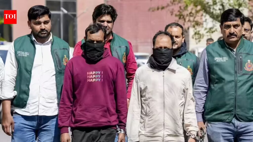 दिल्ली में बहु-राज्य छापे के लिए पोस्टर: कैसे पुलिस ने भारत में पाकिस्तान समर्थित आतंकी साजिश का भंडाफोड़ किया