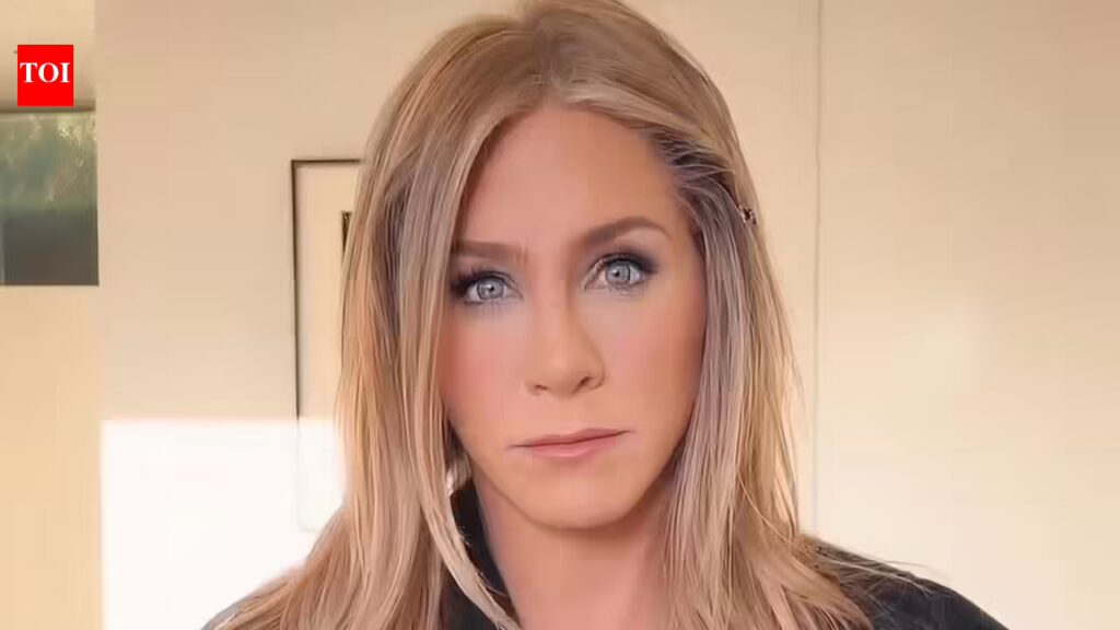 57 साल की उम्र में जेनिफर एनिस्टन की प्यार, दिल टूटने और नई शुरुआत की यात्रा | अंग्रेजी मूवी समाचार