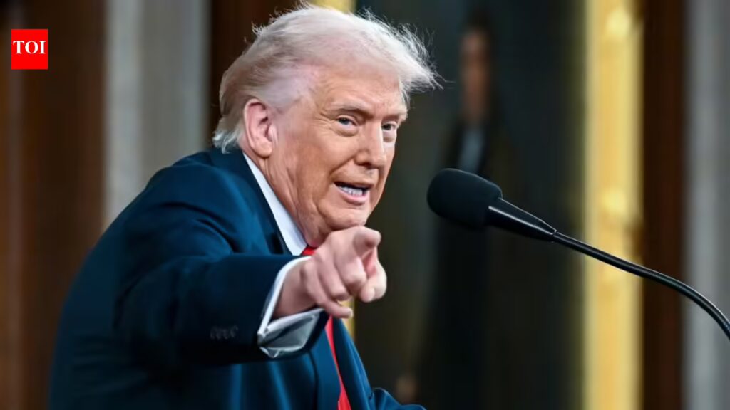 ट्रम्पोनॉमिक्स: दूसरे कार्यकाल के एक वर्ष से अधिक समय में, डोनाल्ड की आर्थिक नीति मिश्रित परिणाम दिखाती है