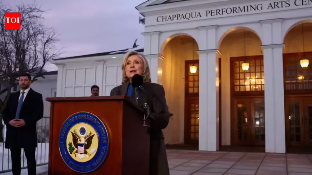 पिज़्ज़ागेट और लीक तस्वीरें: हिलेरी क्लिंटन को एपस्टीन फाइलों पर कठिन सवालों का सामना करना पड़ा