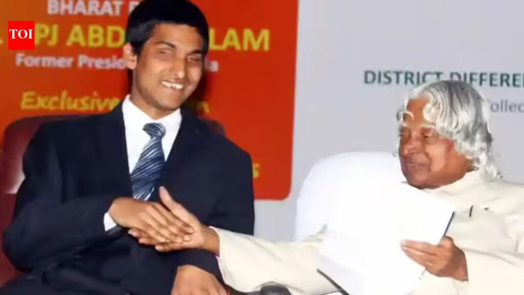 'मुझमें दृष्टि की कमी है, लेकिन दृष्टि नहीं': श्रीकांत बोला का अस्वीकृति से सफलता की ओर बढ़ना 1 ‘मुझमें दृष्टि की कमी है, लेकिन दृष्टि नहीं’: श्रीकांत बोला का अस्वीकृति से सफलता की ओर बढ़ना