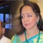 धर्मेंद्र के निधन के बाद, हेमा मालिनी ने पहली बार सार्वजनिक रूप से एक प्यारी सी मुस्कान साझा की, जिससे लोग भावुक हो गए