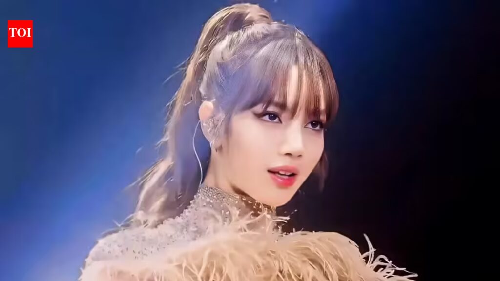 BLACKPINK स्टार लिसा ने अराजक सोशल मीडिया लाइव के दौरान नया एकल एल्बम छेड़ा, ब्लिंक्स को ओवरड्राइव में भेज दिया | के-पॉप फिल्म समाचार