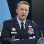 स्टॉक खाली या रणनीतिक चाल? शीर्ष अमेरिकी जनरल का कहना है कि ईरान कम मिसाइलें दागता है