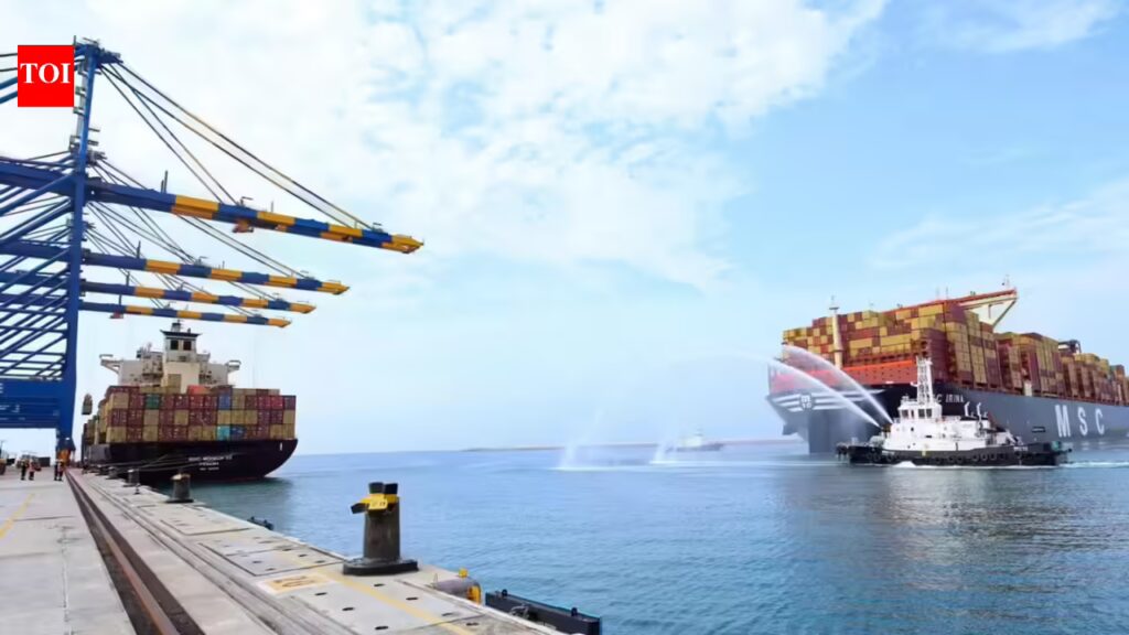 'राशनिंग की कोई योजना नहीं': मध्य पूर्व संकट के बीच भारत कैसे ऊर्जा आपूर्ति बढ़ा रहा है 10 ‘राशनिंग की कोई योजना नहीं’: मध्य पूर्व संकट के बीच भारत कैसे ऊर्जा आपूर्ति बढ़ा रहा है