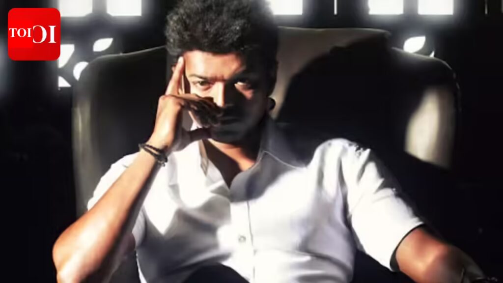 थलपति विजय: 'थलाइवा' में 'टाइम टू लीड' टैगलाइन किसने जोड़ी? एएल विजय ने थलपति विजय अभिनीत तमिल मूवी न्यूज़ के पीछे एक अनकही कहानी का खुलासा किया 1 थलपति विजय: ‘थलाइवा’ में ‘टाइम टू लीड’ टैगलाइन किसने जोड़ी? एएल विजय ने थलपति विजय अभिनीत तमिल मूवी न्यूज़ के पीछे एक अनकही कहानी का खुलासा किया