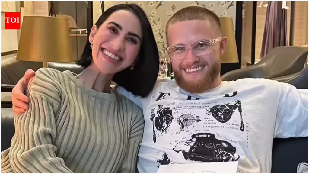 स्टेफ़नी बटरमोर का निधन: जेफ के साथ आखिरी तस्वीर फिर सामने आई 6 स्टेफ़नी बटरमोर का निधन: जेफ के साथ आखिरी तस्वीर फिर सामने आई