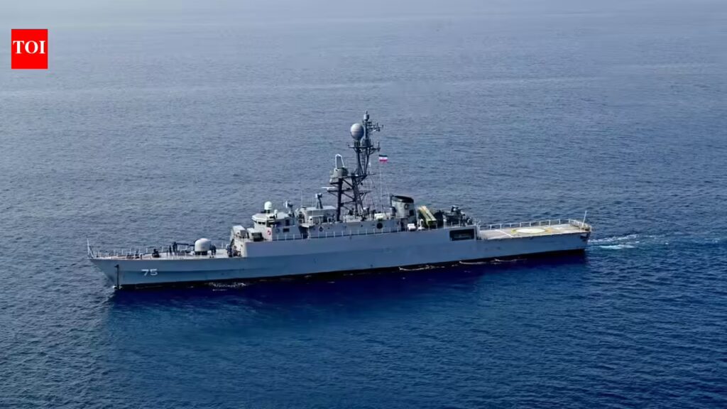 डूबे हुए ईरानी युद्धपोत के नाविक ने अमेरिकी टारपीडो हमले से पहले पिता को फोन किया: रिपोर्ट