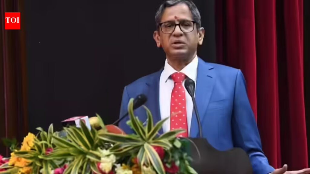 अदालतों में लैंगिक समानता हासिल करने में सरकार की मंशा की कमी: पूर्व सीजेआई