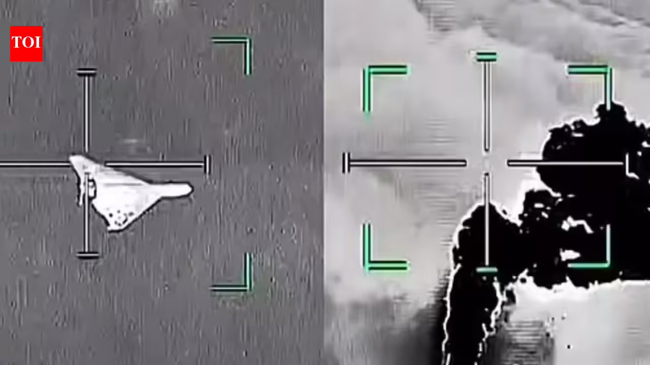 खाड़ी संकट: यूएई द्वारा 10 बैलिस्टिक मिसाइलों को रोकने के बाद मिसाइल का मलबा दुबई की इमारत पर गिरा 4 खाड़ी संकट: यूएई द्वारा 10 बैलिस्टिक मिसाइलों को रोकने के बाद मिसाइल का मलबा दुबई की इमारत पर गिरा