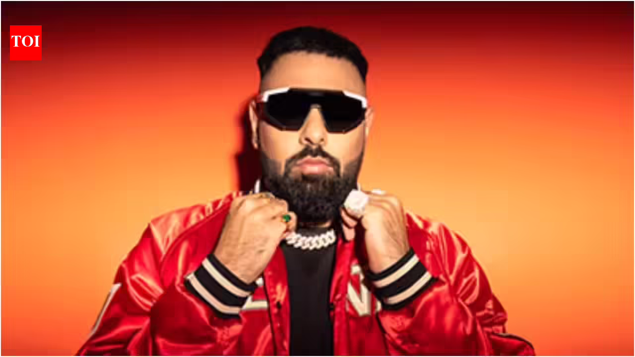 बादशाह गीत विवाद: 'बादशाह को बिना समझे आंका जा रहा है': 'टटेरी' गीत विवाद के बीच रैपर सैंटी शर्मा ने गायक का समर्थन किया | हिंदी मूवी समाचार 2 बादशाह गीत विवाद: ‘बादशाह को बिना समझे आंका जा रहा है’: ‘टटेरी’ गीत विवाद के बीच रैपर सैंटी शर्मा ने गायक का समर्थन किया | हिंदी मूवी समाचार