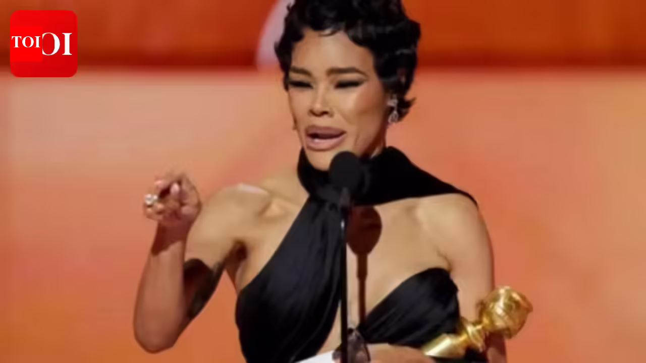 तेयाना टेलर: तेयाना टेलर का कहना है कि वह घर पर ‘माँ मोड’ में हैं और मातृत्व उन्हें ‘हन्ना मोंटाना’ जैसा महसूस कराता है |