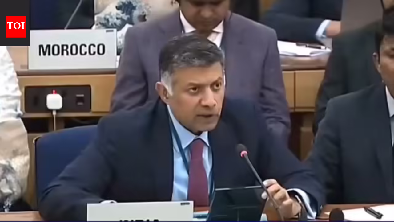 ‘अर्थव्यवस्था पर सीधा असर’: ईरान युद्ध के बीच होर्मुज जलडमरूमध्य पर ब्रिटेन में भारतीय राजदूत