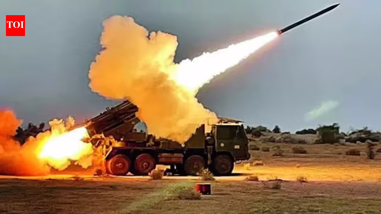 7वीं रेजिमेंट के साथ, सेना ने पिनाका बेड़े का विस्तार किया