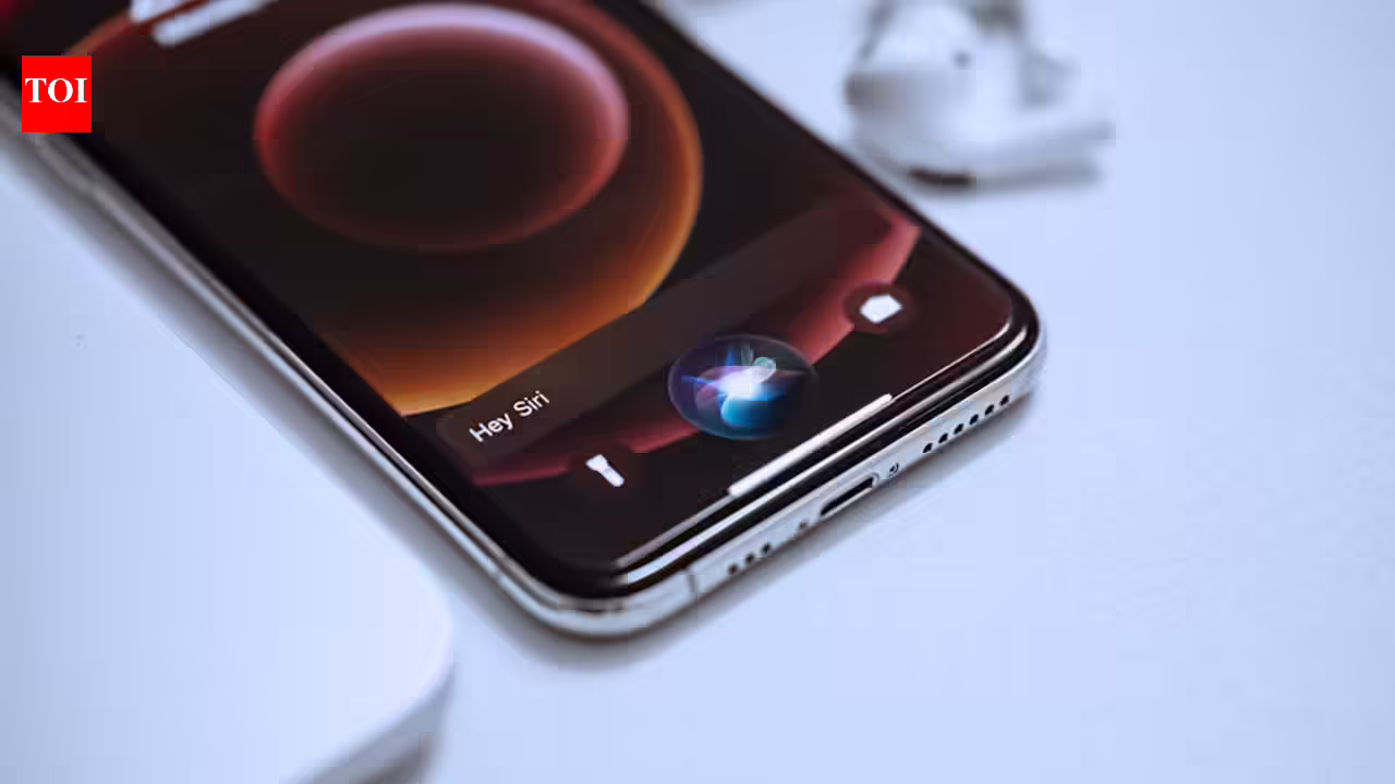 जेमिनी डील के दो महीने बाद, Apple ने पूर्व Google कार्यकारी को AI पुश का प्रमुख नियुक्त किया