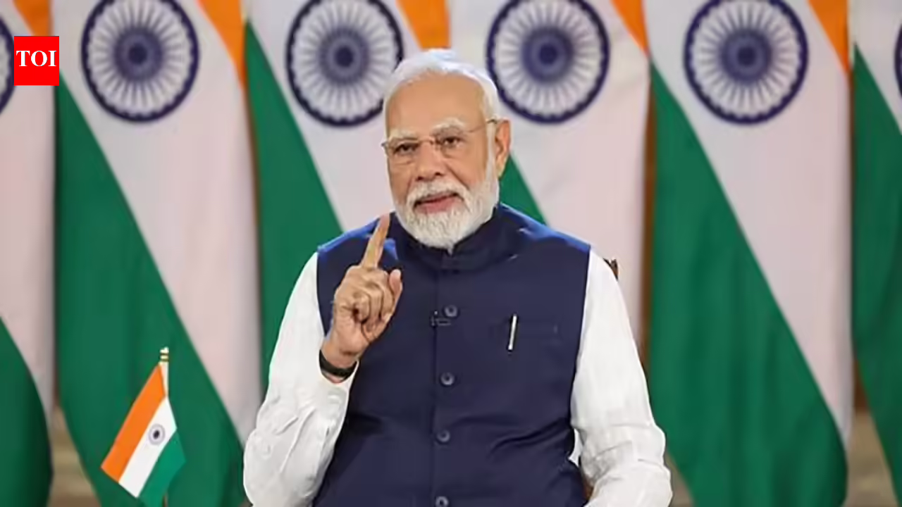 ‘दुनिया भर में बढ़ रहा है पेट्रोल-डीजल संकट’: मन की बात में पीएम मोदी ने दी चेतावनी