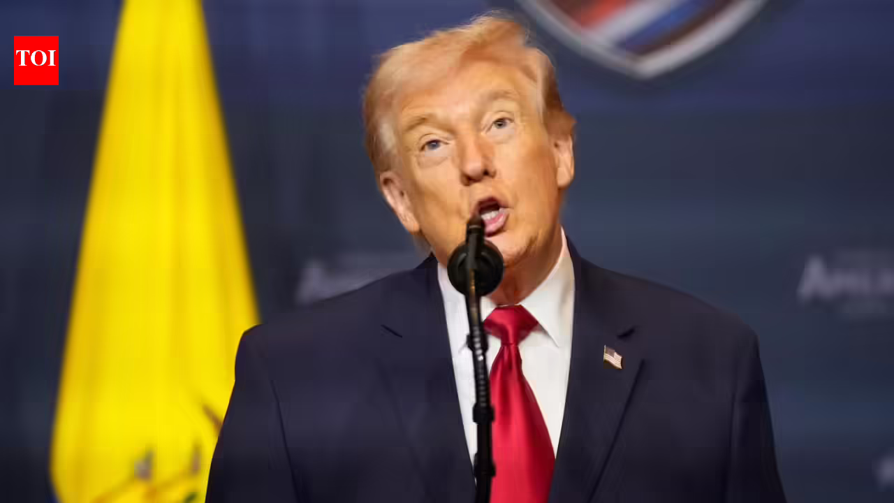 कगार से सांस लेने तक: ट्रम्प की ईरान धुरी समय खरीदती है, विश्वास नहीं