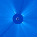 ब्रह्मांडीय धूल खिसकना: शानदार फुटेज में सूर्य में गिरते धूमकेतु की मृत्यु कैद हुई – देखें