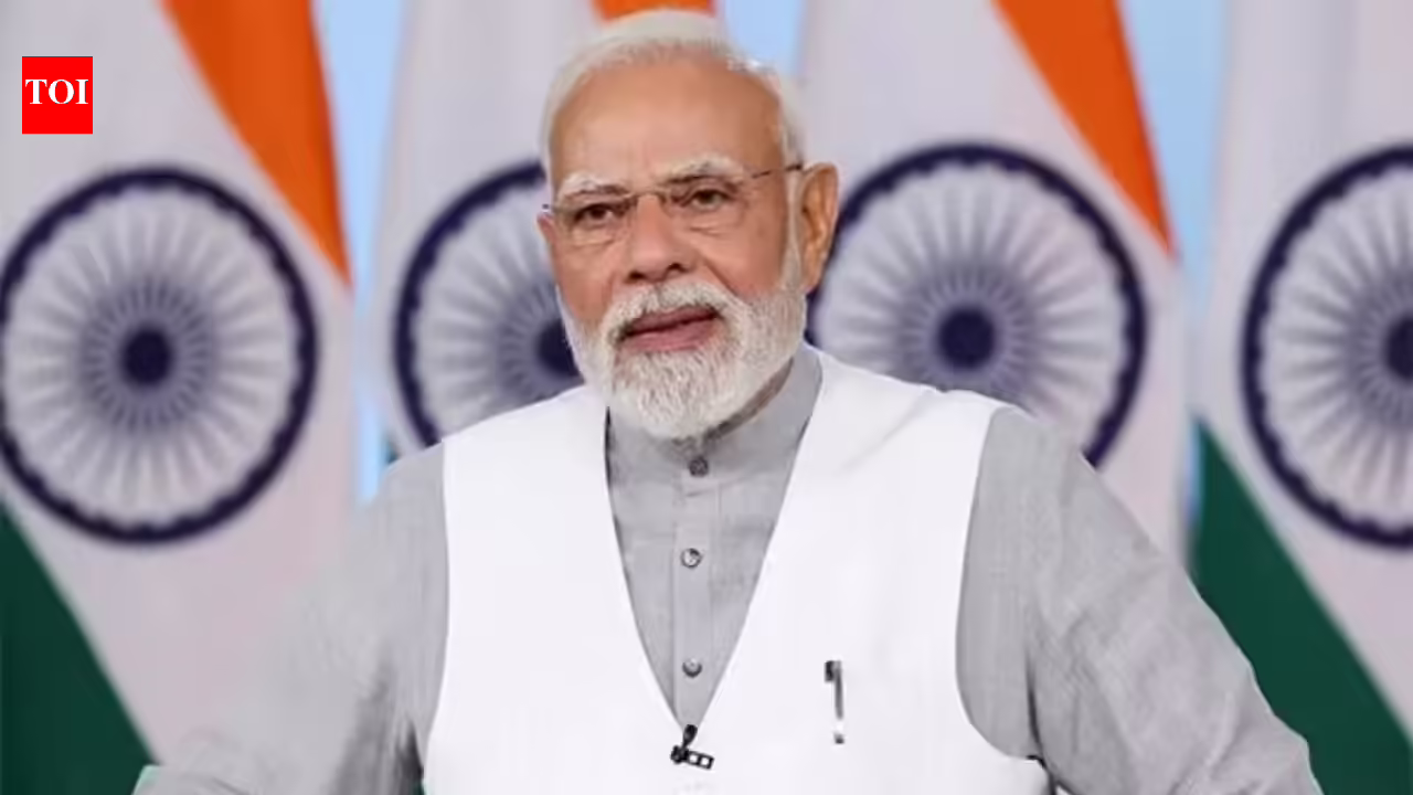 पीएम मोदी ने विपक्ष पर साधा निशाना, बिल की हार के लिए महिलाओं से मांगी माफी