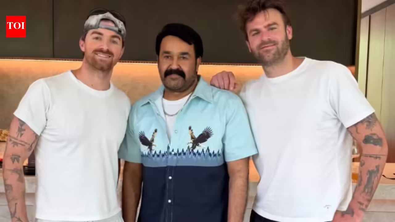 मोहनलाल की चेनस्मोकर्स से मुलाकात; ‘पैट्रियट’ अभिनेता लोकप्रिय ईडीएम जोड़ी के साथ पोज देते हुए | मलयालम मूवी समाचार