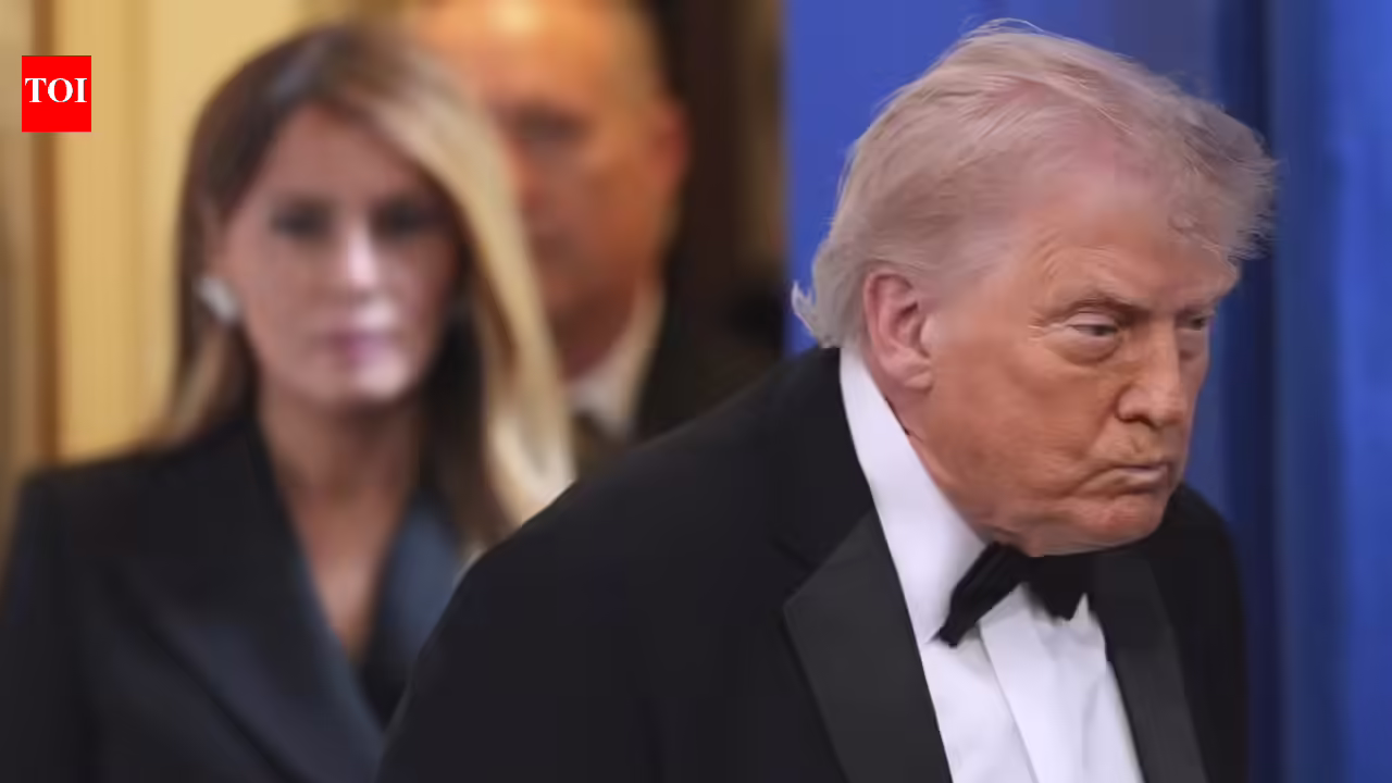 तीसरा प्रयास: उद्दंड ट्रम्प ने बंदूकधारी की धमकी को नजरअंदाज किया