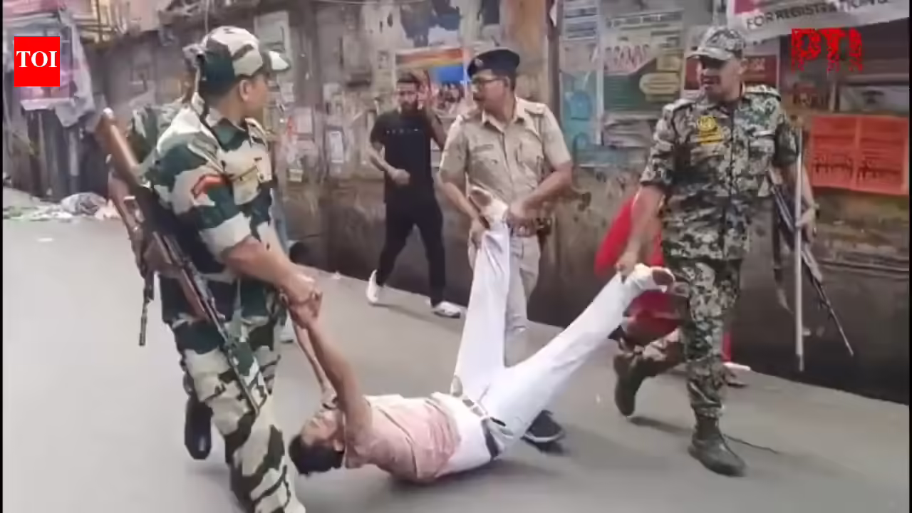 टीएमसी कार्यकर्ता पर हमला, बीजेपी बूथ पर तोड़फोड़; बंगाल में दूसरे चरण में हिंसा की घटनाओं के बीच मतदान