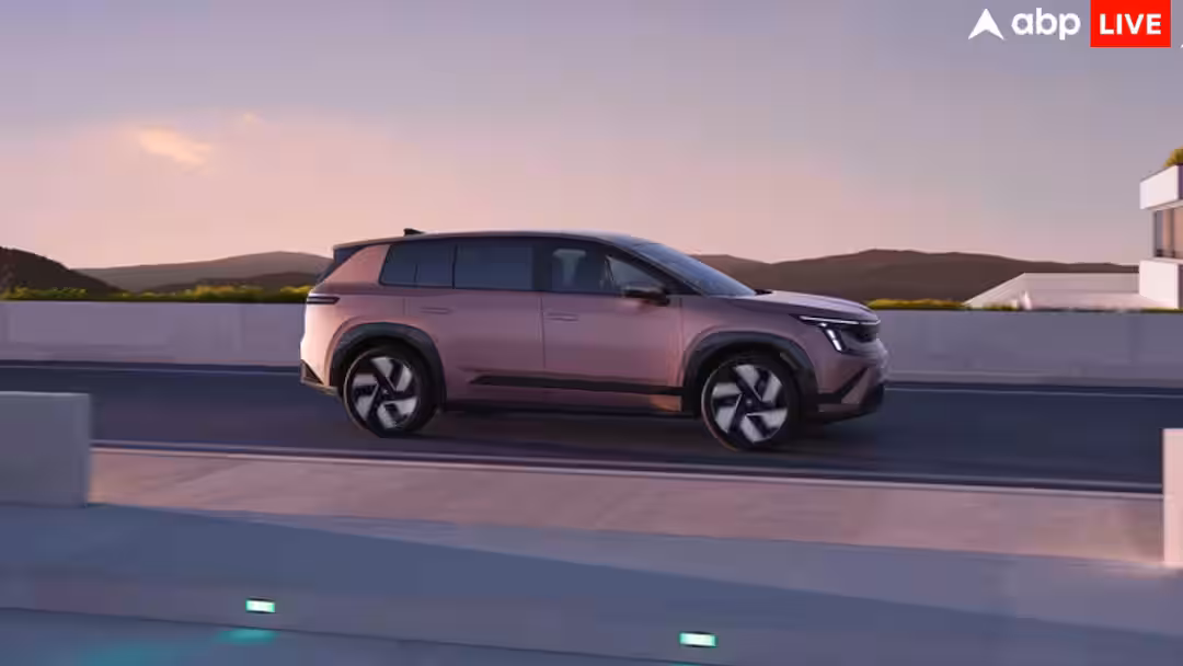 647 KM रेंज और 28 मिनट में चार्जिंग, Skoda ने लॉन्च की Peaq इलेक्ट्रिक कार, जानिए डिटेल्स
