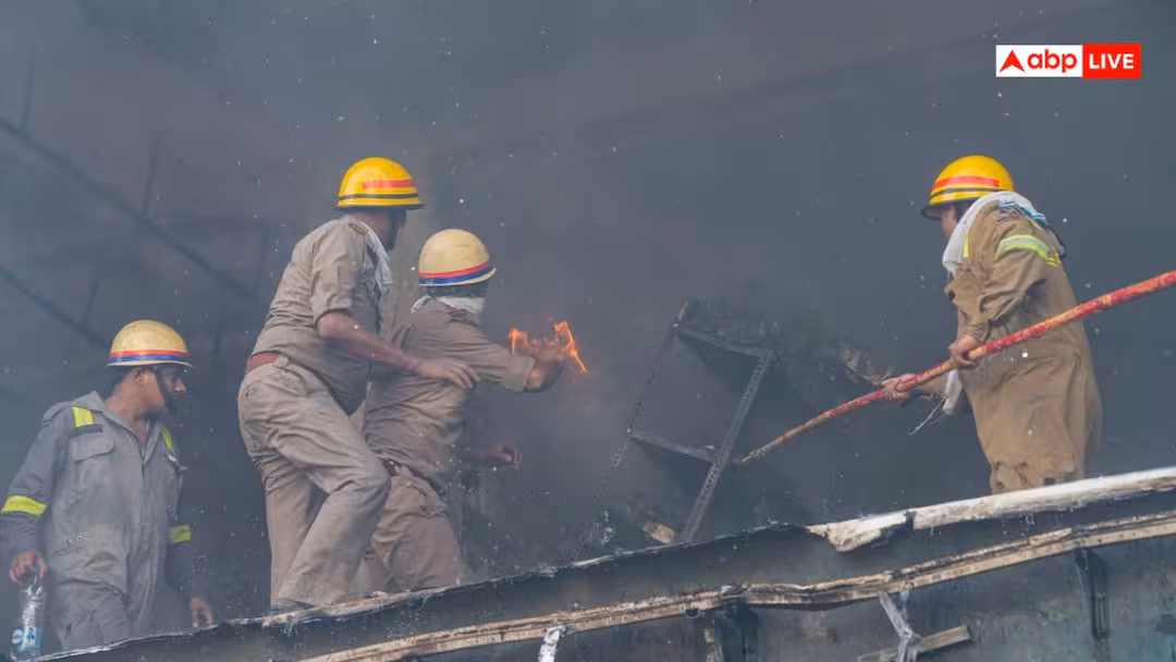 लखनऊ अग्निकांड: तार के सहारे बची जानें, दीवार तोड़कर निकाले शव…रेस्क्यू की दिल दहला देने वाली कहानी
