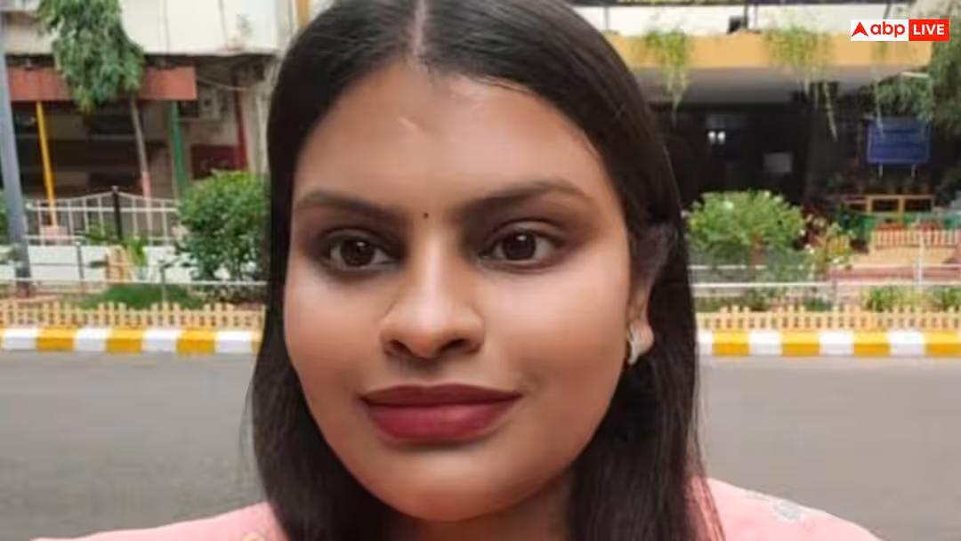 23 साल की चारु पांडे ने रचा इतिहास, SSC, IBPS, SBI समेत 19 एग्जाम क्रैक कर बनीं अफसर