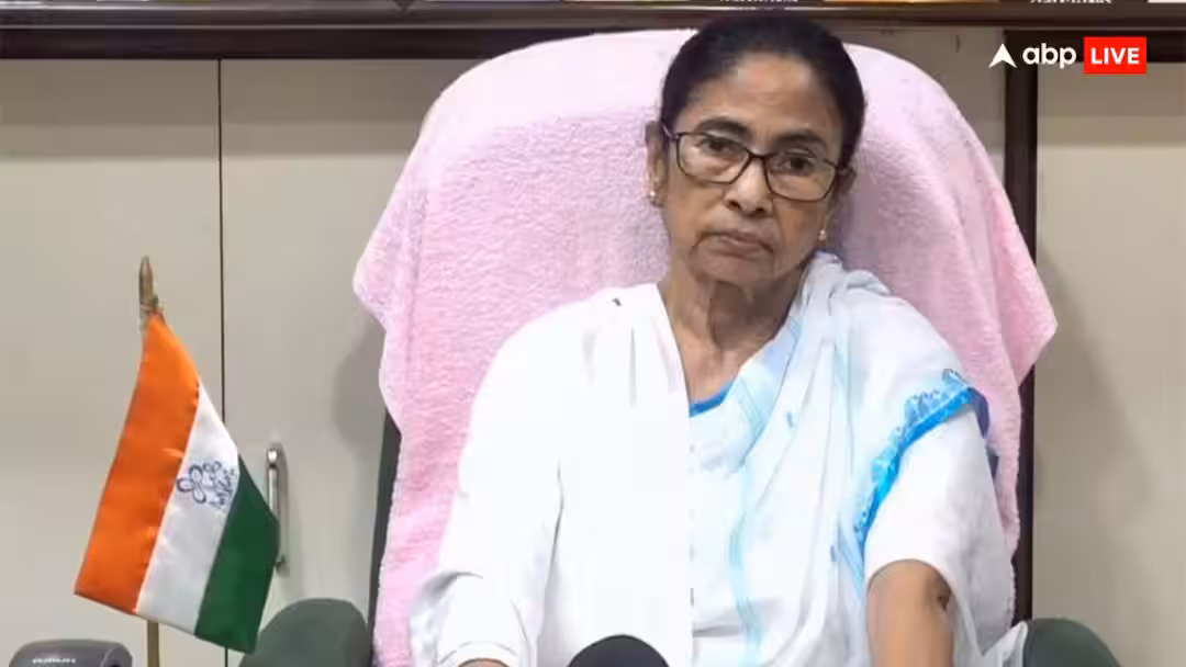 सत्ता गई, बिखरा साम्राज्य, सयोनी से काकोली तक छूटा साथ… क्यों ममता की पार्टी में बगावत की ऐसी आंधी?
