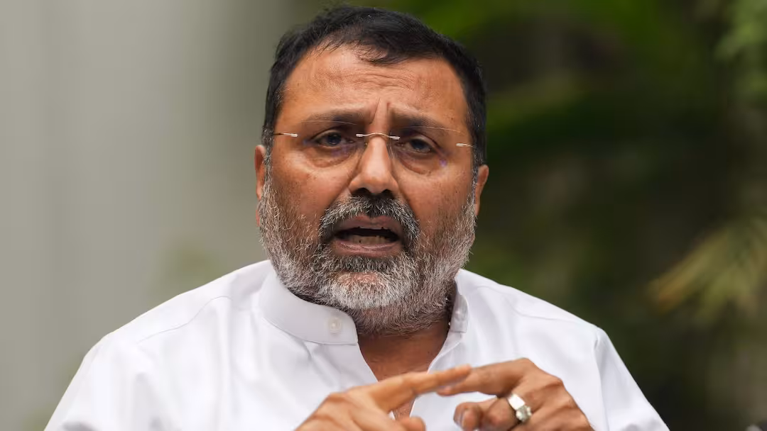 लखनऊ और इटावा में हुई शिकायत तो निशिकांत दुबे ने सपा चीफ को सिखाया कानून, कहा- ‘खुद अखिलेश यादव…’