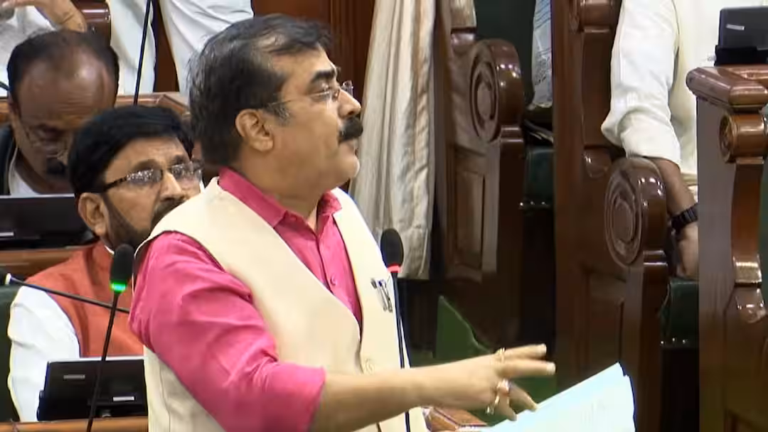 बिहार मानसून सत्र: ‘2 कमरे में 565 बच्चे पढ़ रहे, प्राथमिकता क्या है?’, BJP ने अपनी ही सरकार को घेरा