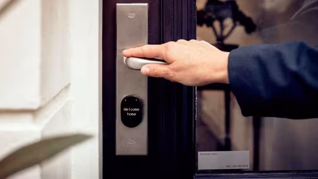 किस टेक्नोलॉजी पर काम करता है Smart Lock? क्या हैक हो सकता है ये डिवाइस, घर में लगवाने से पहले जानें ये जानकारी