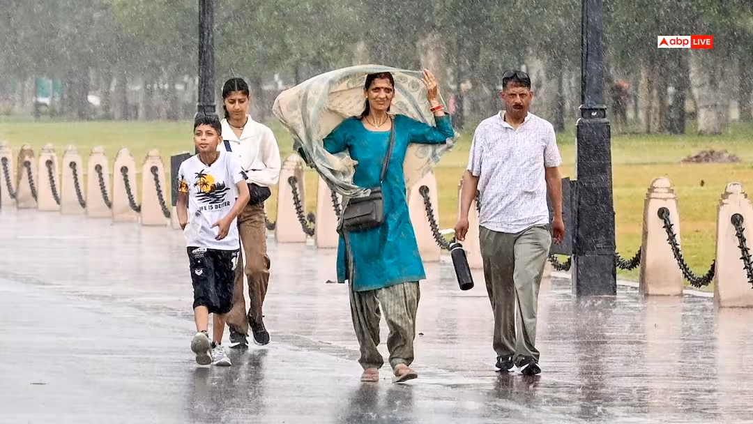 दिल्ली: दो दिन की भारी बारिश के बाद साफ हुआ आसमान, जानें आज कैसा रहेगा मौसम?